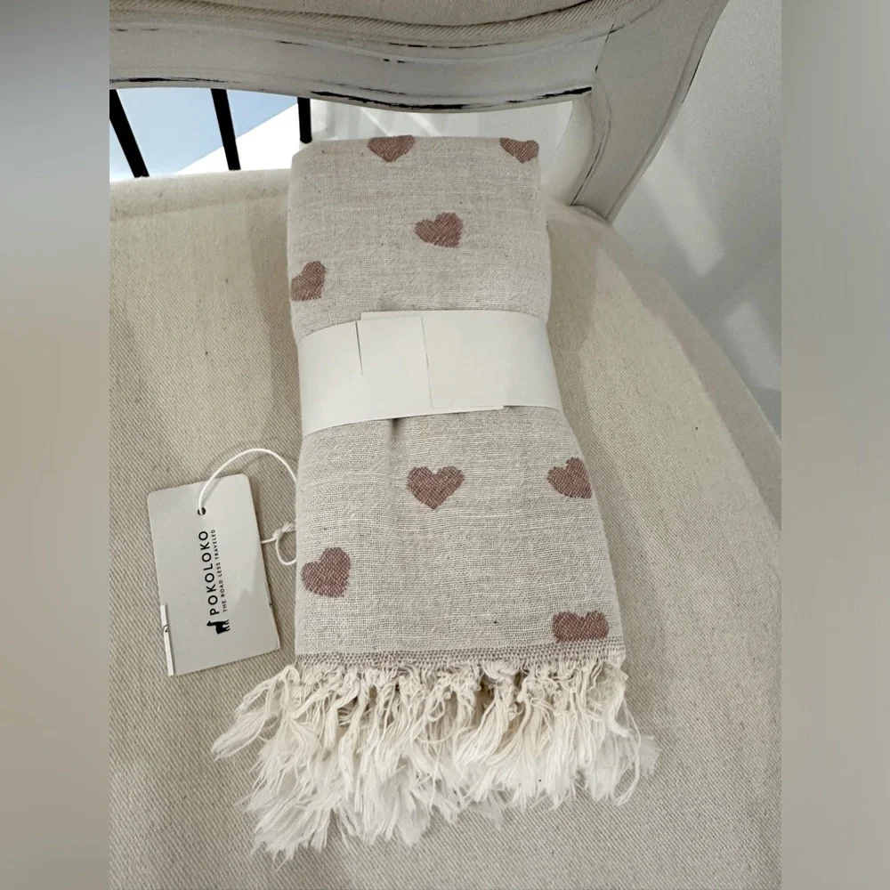 Pokoloko Have a Heart Hand Towel Fair Trade - 100% Turkish cotton - Picture 2 of 6